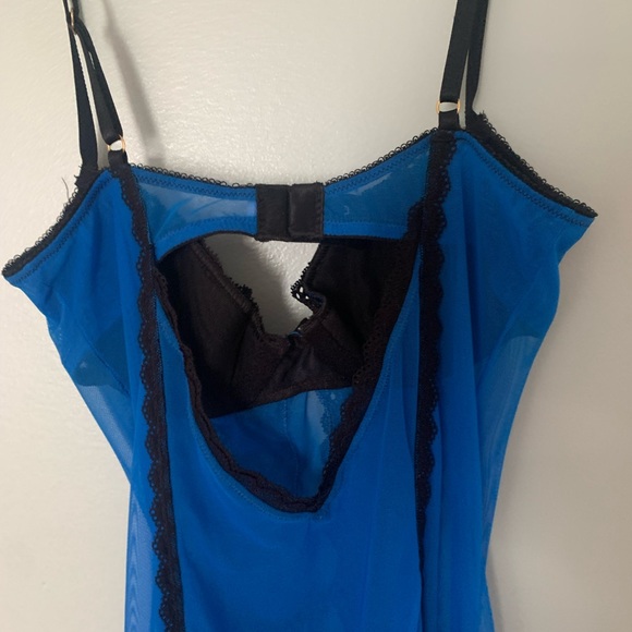 Victoria’s Secret Sheer & Lace lingerie. - Picture 6 of 7